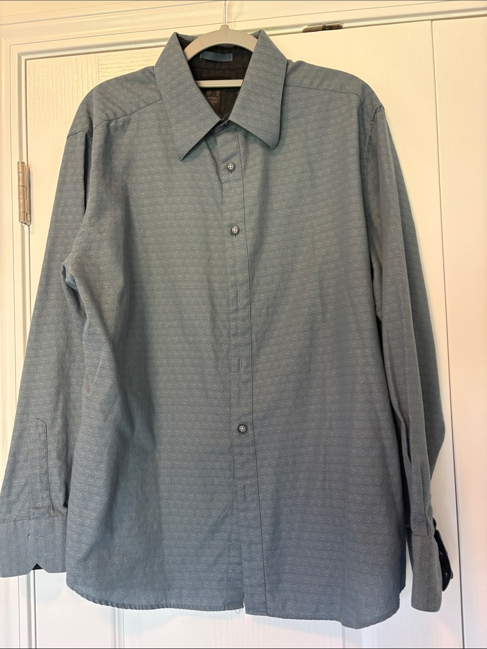 Men's Blue Long-Sleeve Dress Shirt with Subtle Pattern